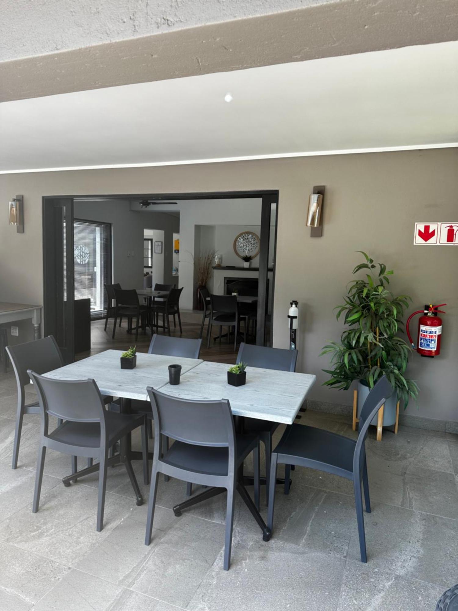 The Guesthouse 6 On Vrede Johannesburg Eksteriør billede